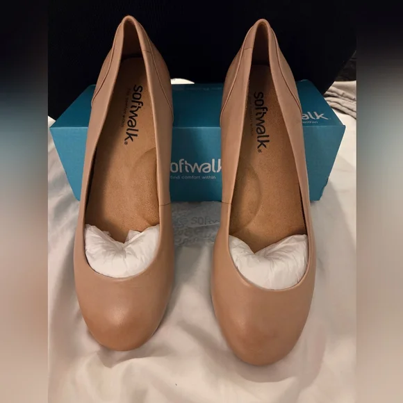 SoftWalk Tan Leather Flats with Cushioned Footbed - Picture 7 of 13